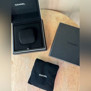 CHANEL Elegant Black Gift Box